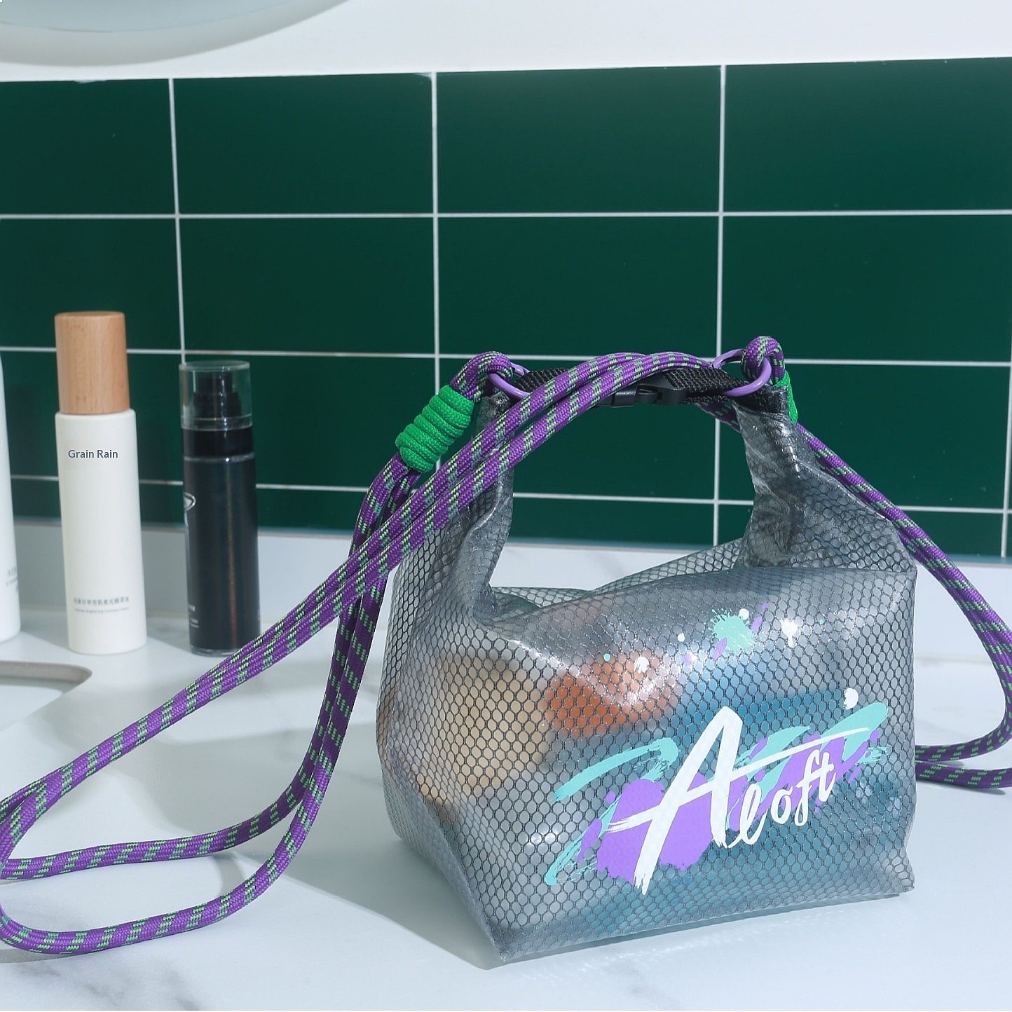 Waterproof Large Capacity Stor - đánh giá và giá Travel Bags